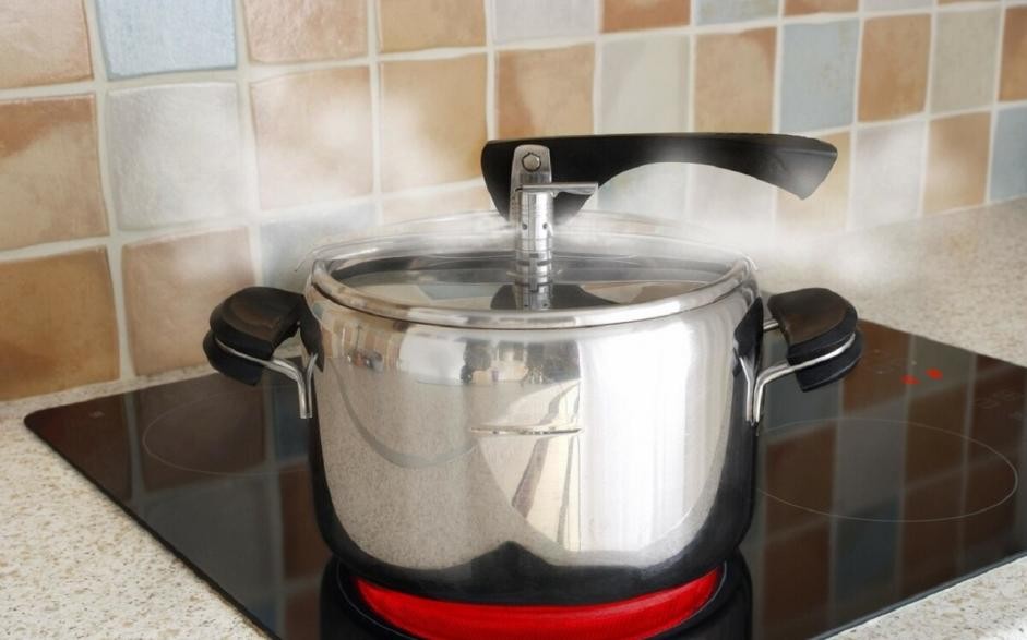 解决电高压锅爆炸的技术方案,老式高压锅不保压怎么回事