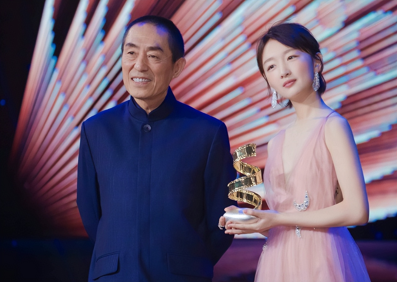 周冬雨经历了很长的低谷期,太妹后来怎么样了