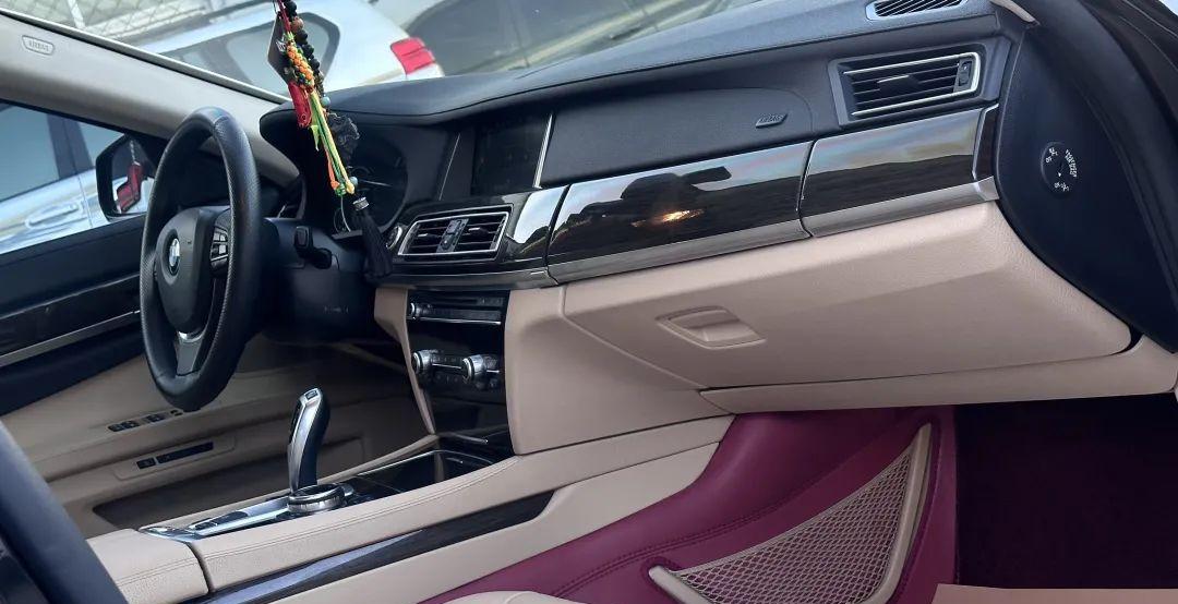 老款宝马730改新款全过程,12年40万公里宝马730翻新