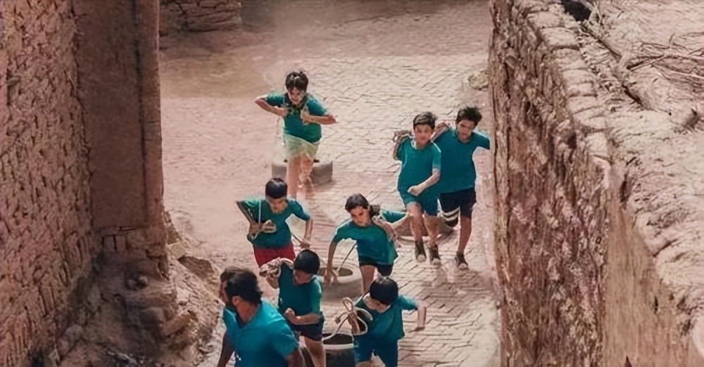 足球无国界武磊完整版,足球那些令人热血沸腾的进球