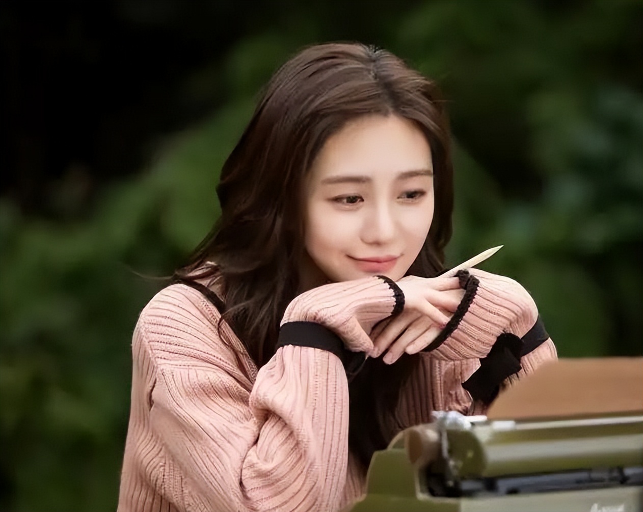 韩国女团被迫出道7年只挣6万 (韩国女团主播转行)