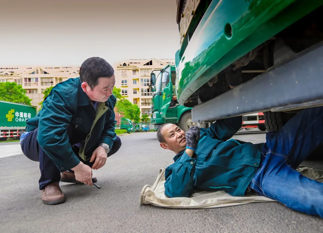 邮政工作繁忙的状态,在邮政上班一般做什么工作