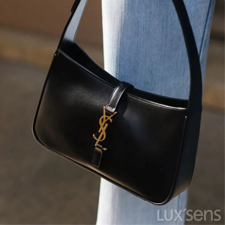 它是今年呼声最高的包款？所有女生给出一致好评