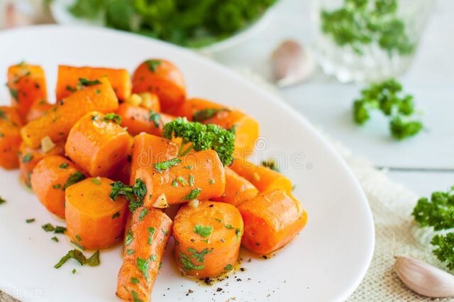 吃叶黄素可以治疗近视吗,叶黄素对眼睛近视真的有效吗