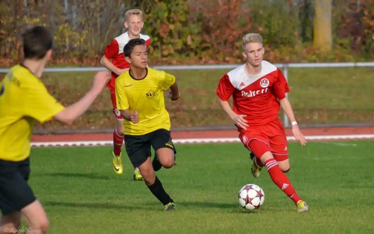 德国足球为什么会断崖式下跌,德国足球黄金一代