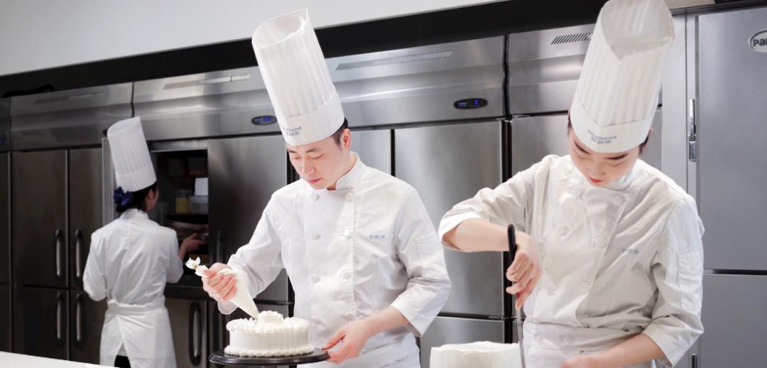 才聚优美，就业启航|「好利来」校园招聘宣讲会现场回顾