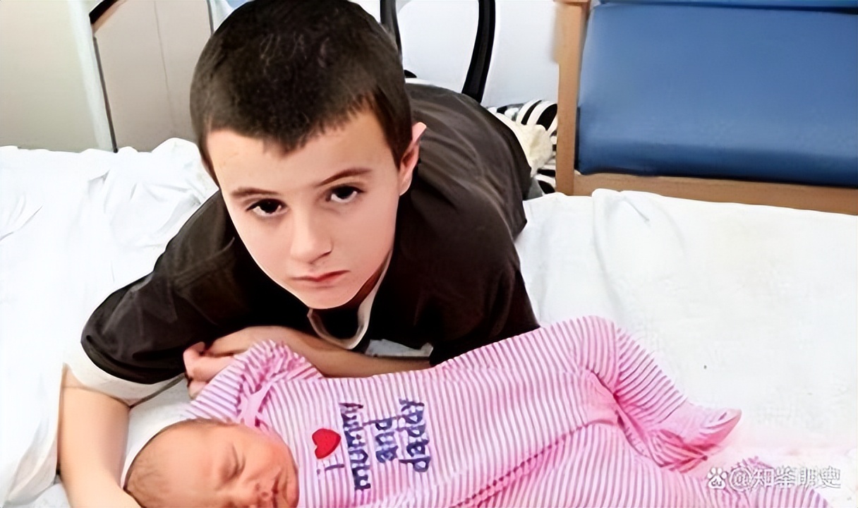 英国13岁男孩喜当爹,13岁英国少年喜当爹结局