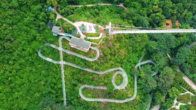 宝晶宫天鹅湖温泉酒店湖景房,宝晶宫天鹅湖温泉酒店泳池恒温吗