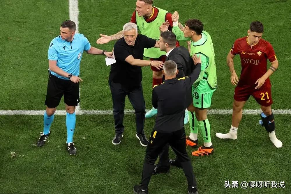 英超穆里尼奥禁赛,前英超主裁被裁