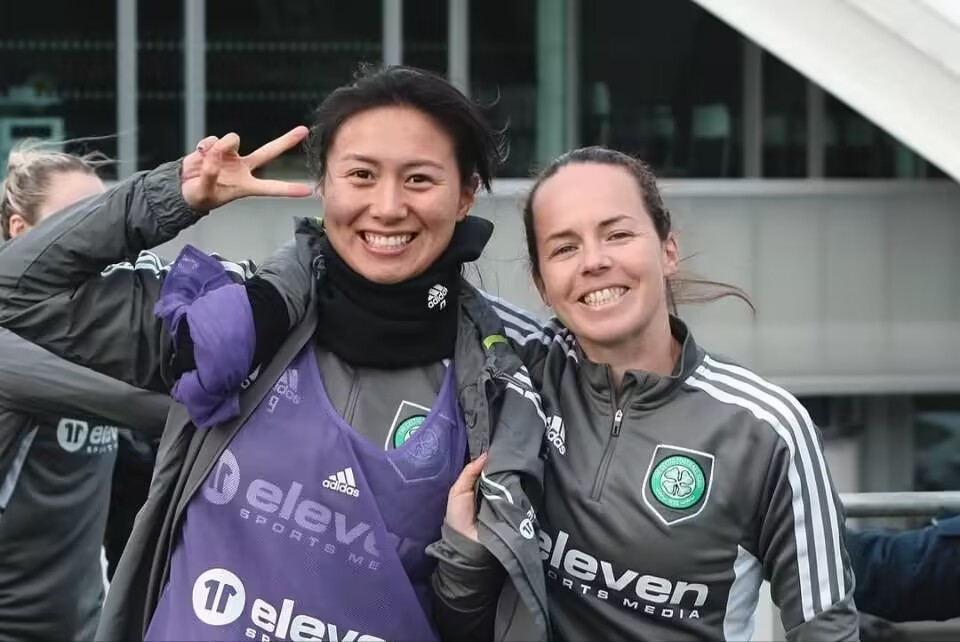 7-0！中国玫瑰闪耀欧洲赛场！留洋军团风头最劲的两个人都进球了