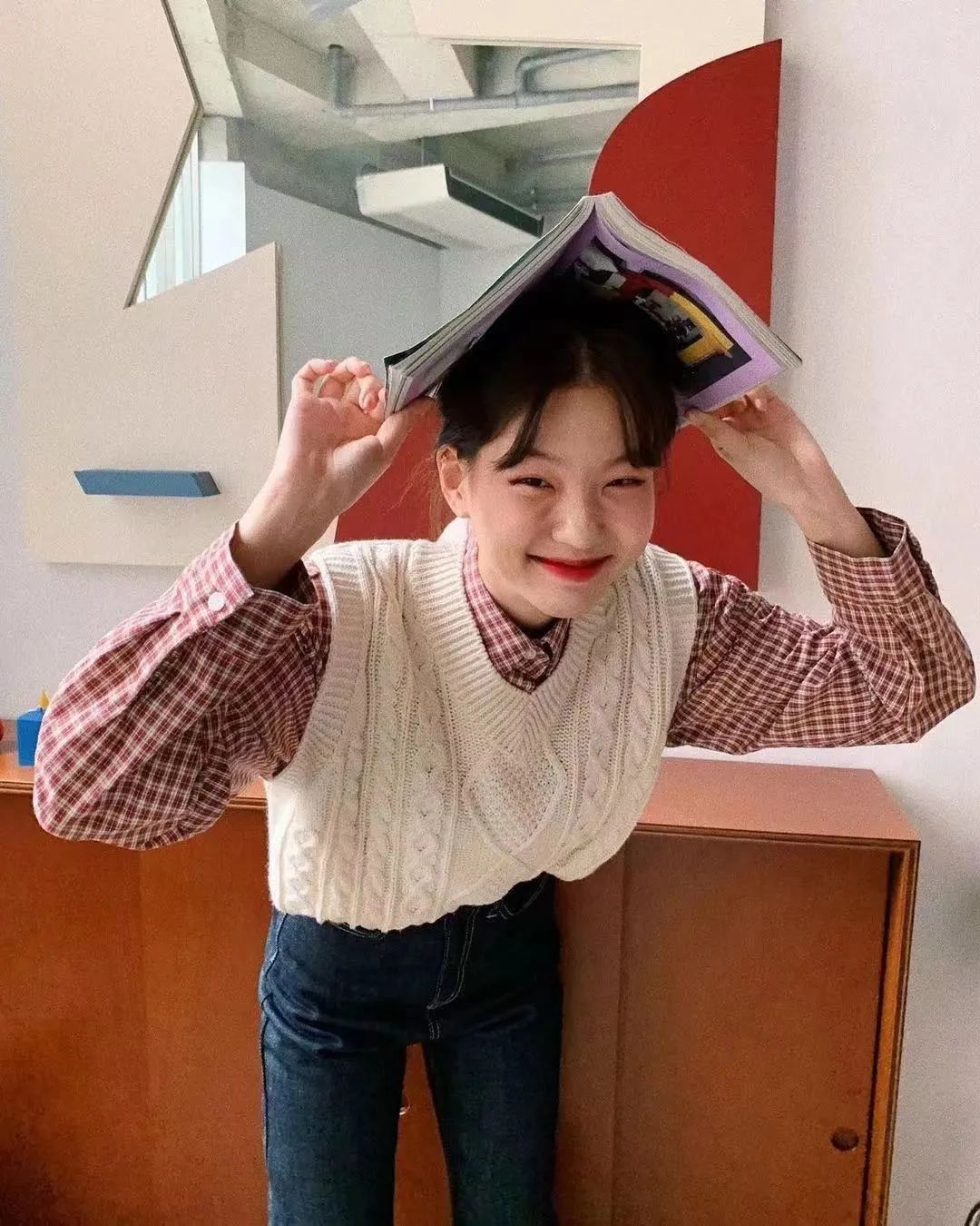 针织马甲棉麻衬衫,针织马甲衬衫下面怎么搭