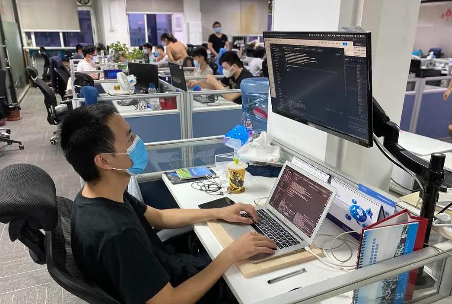 性格内向的人注定适应不了职场,性格内向的人怎么混职场