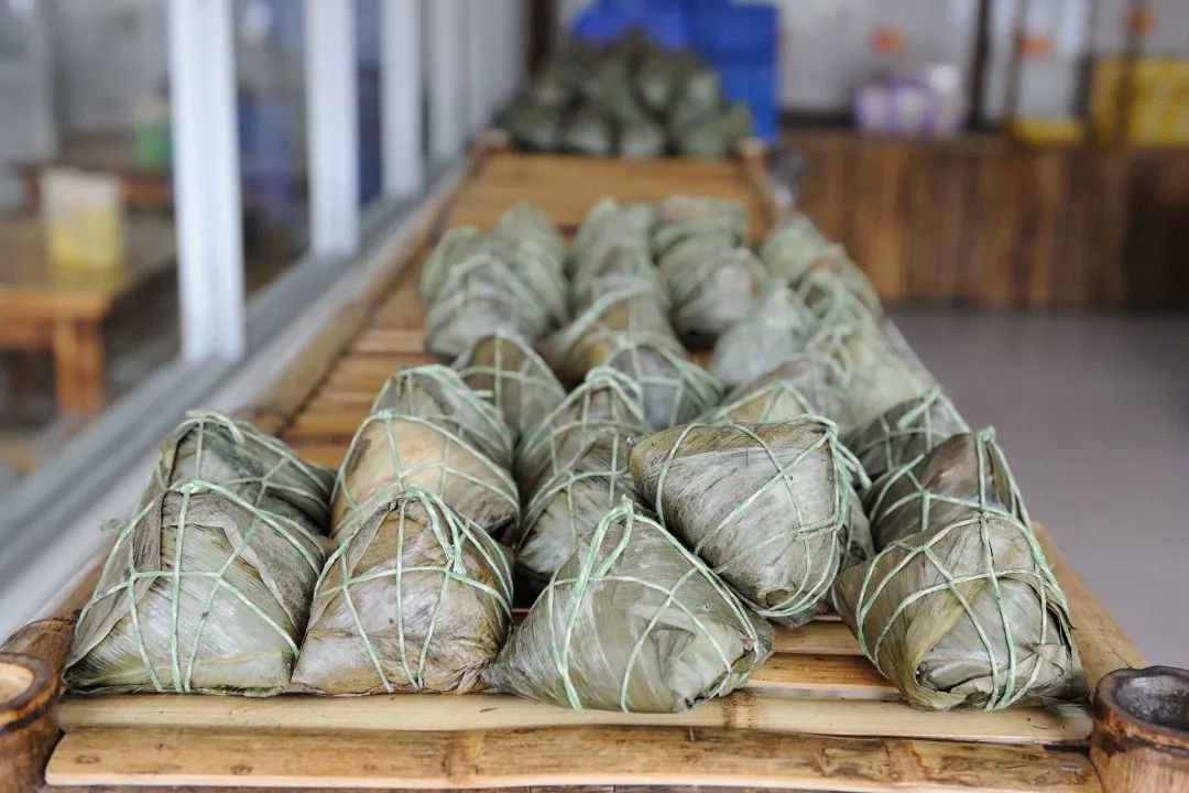 煮出来的粽子又香又糯还不夹生,自制粽子是煮的好还是蒸的好吃