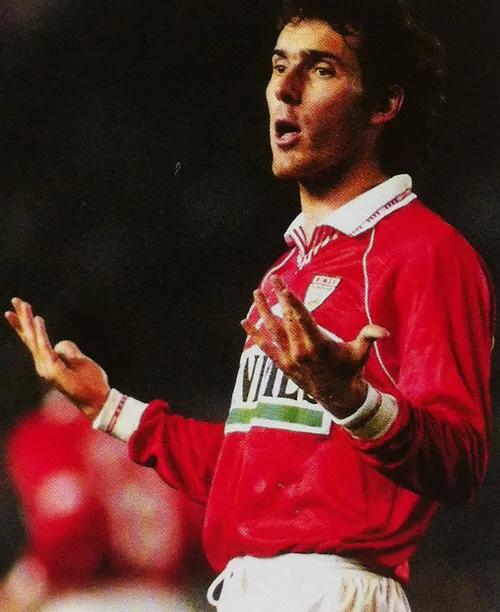 意甲冠军那不勒斯意甲还打吗,那不勒斯时隔33年再获意甲冠军