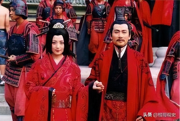 东汉为什么出现小皇帝,东汉那么多小皇帝为什么没人篡位