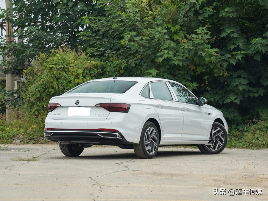 2022款凌渡和2023款速腾哪个好,上汽大众凌渡对比一汽大众速腾