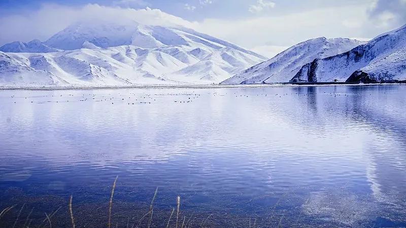关于新疆天山天池的传说,神奇的美丽天山天池