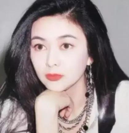 关之琳娱乐圈,关之琳演艺圈的地位