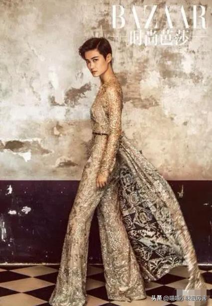 2005年李宇春什么歌夺冠,李宇春超女冠军是哪一天