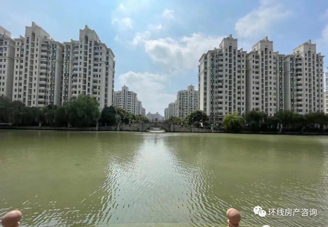 为什么松江新城的房子贵,松江新城和老城哪个好