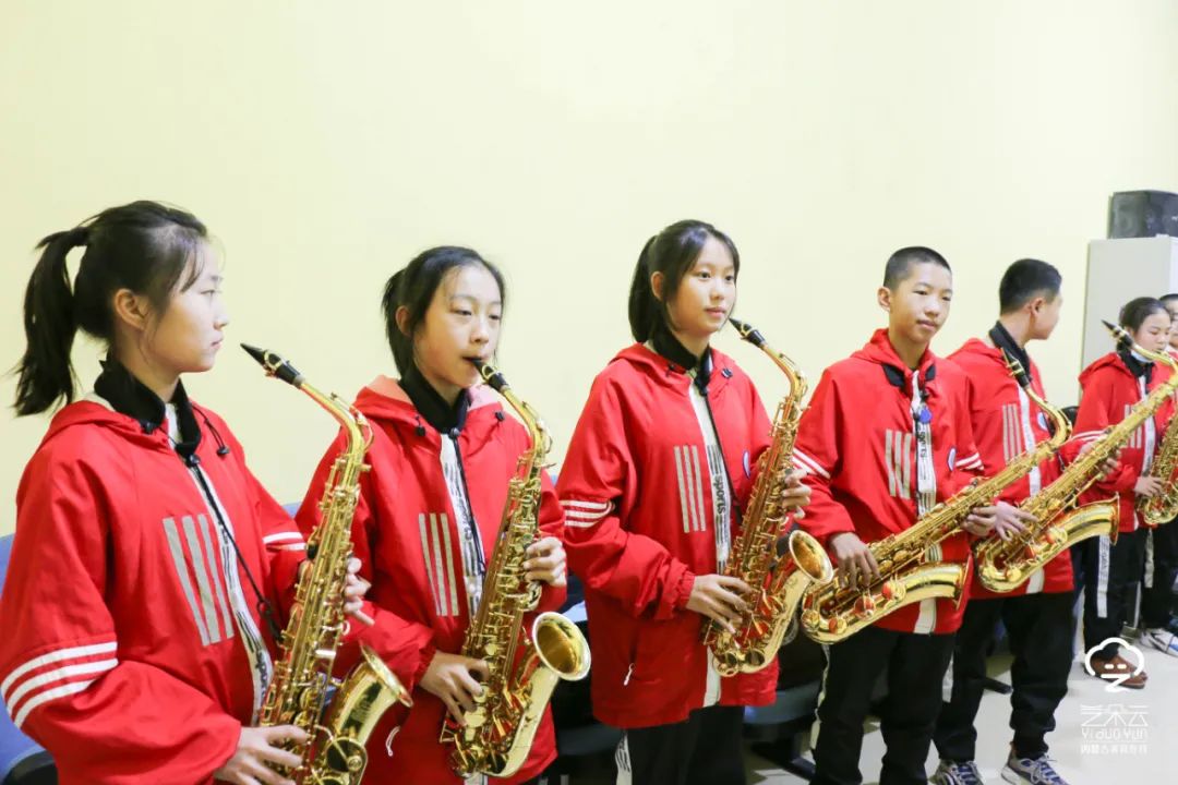 兴安盟扎赉特旗第三中学,内蒙古扎赉特旗音德尔第三小学