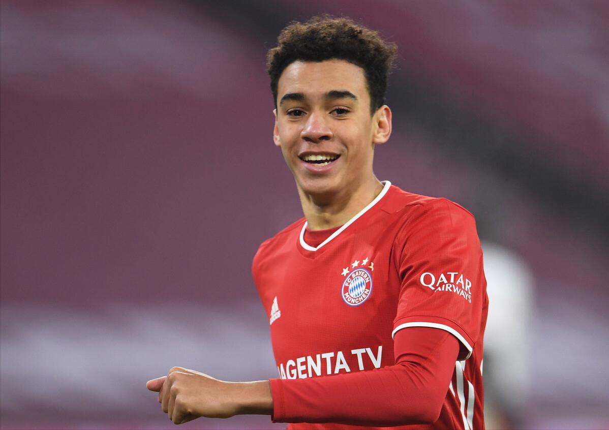 拜仁慕尼黑马内年薪,拜仁慕尼黑身价2021