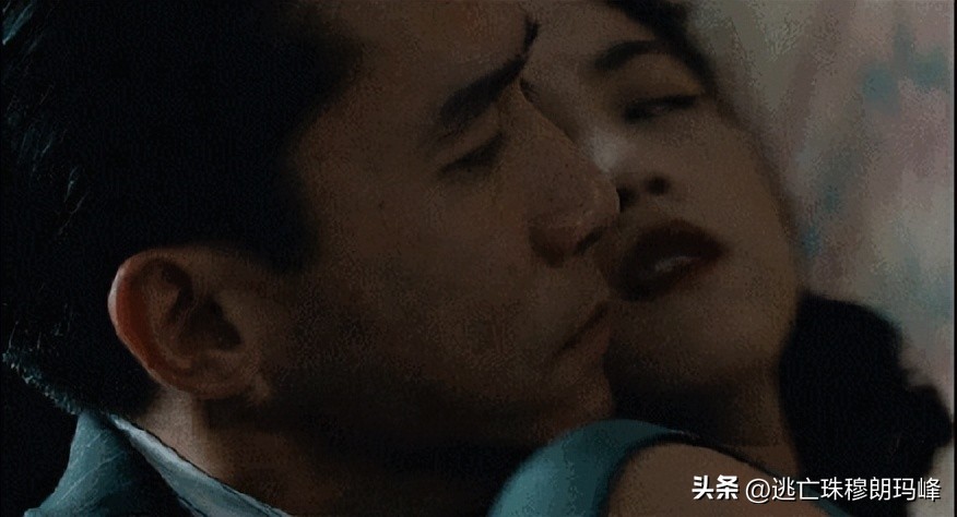 娱乐圈中被骗得最惨的女明星,娱乐圈里有哪些假戏