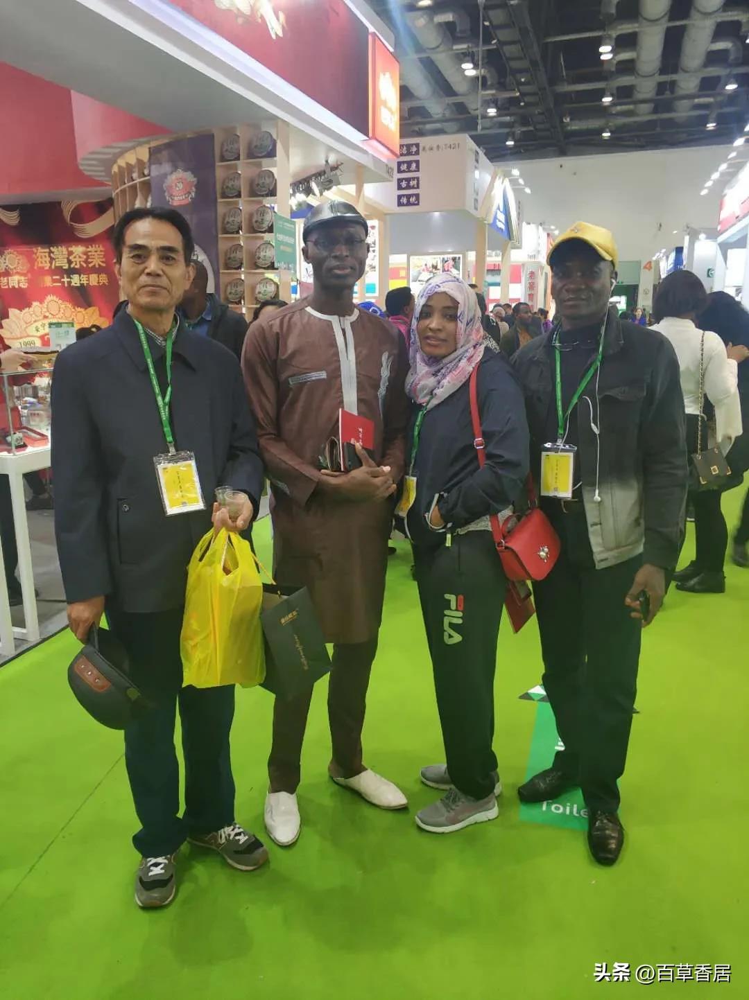 《翻译的功能之一瞥》作者：东方欲晓