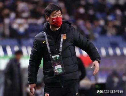 国足屈辱丢球视频,国足屈辱的时刻