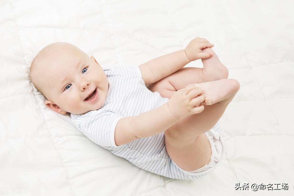 2022虎年男孩名字大全简单大气,2022虎年姓黄最佳男宝名字洋气