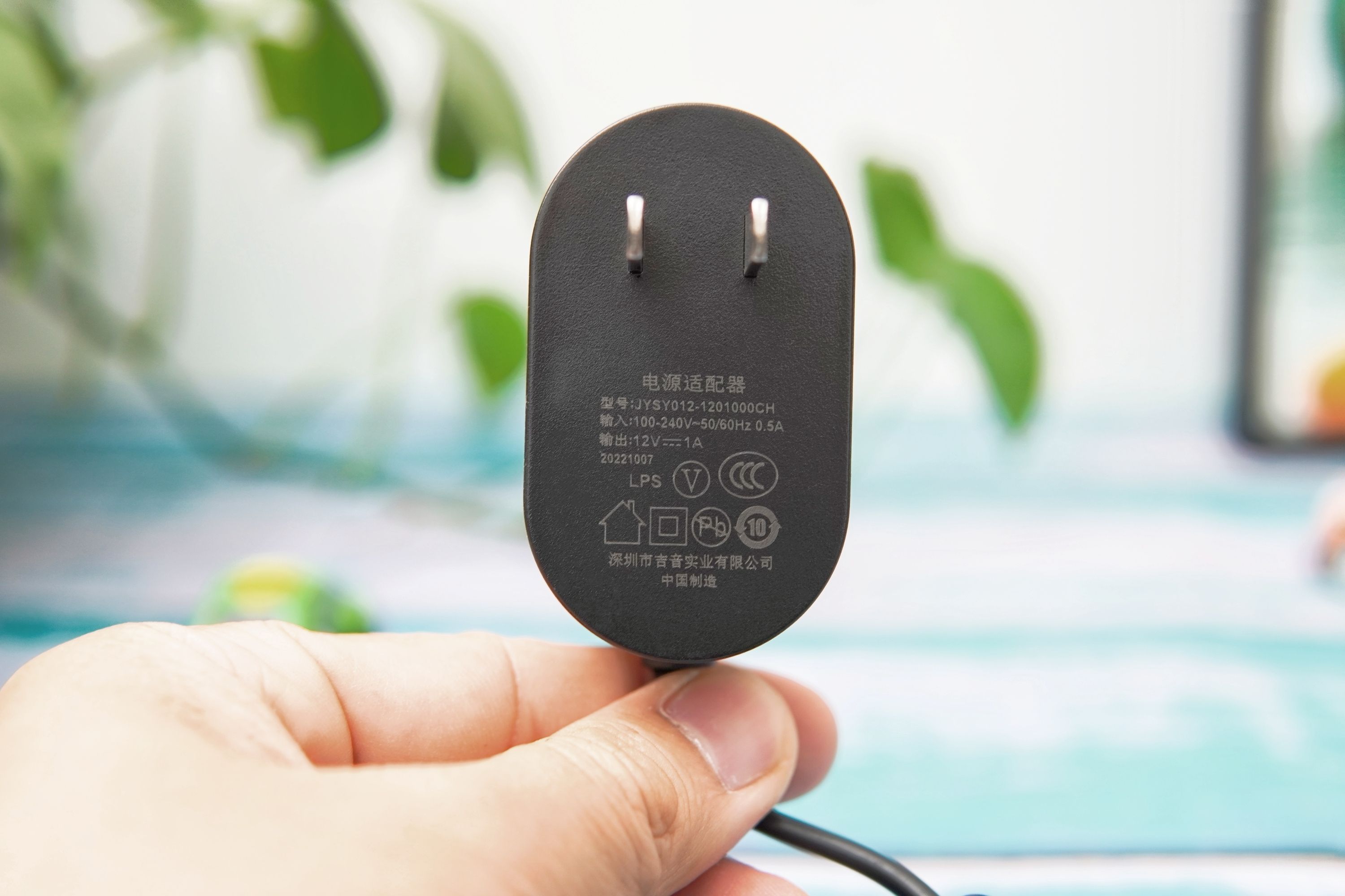 低成本实现老投影仪智能化——爱奇艺电视果6测评