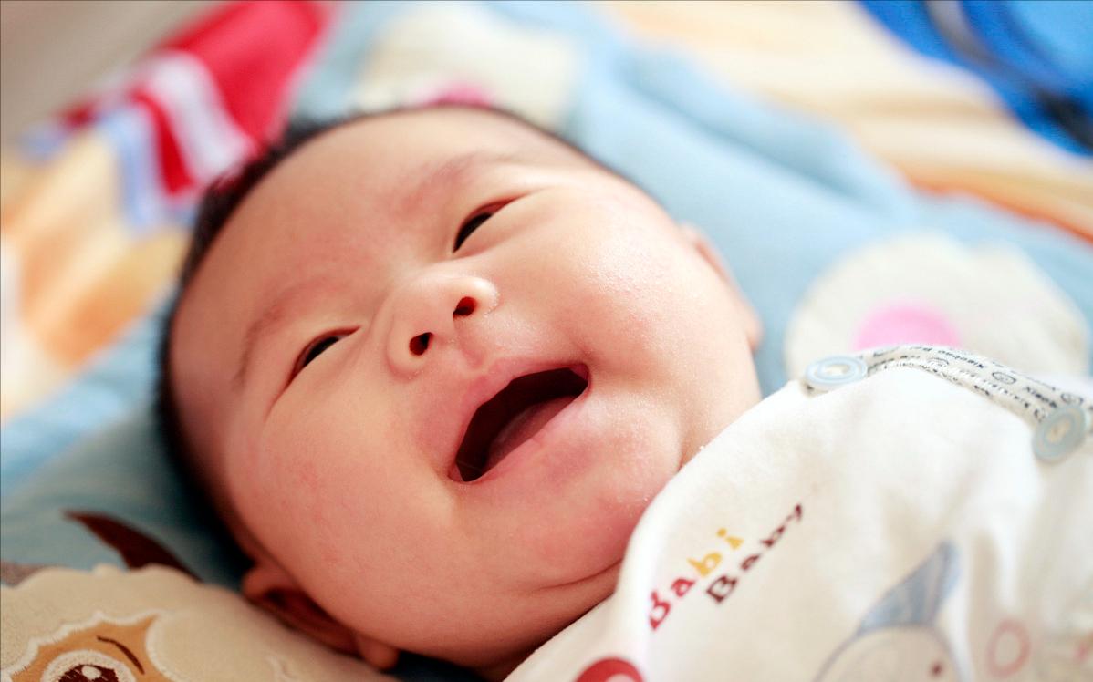 新生儿一个月内护理要点,新生儿出生24小时注意事项