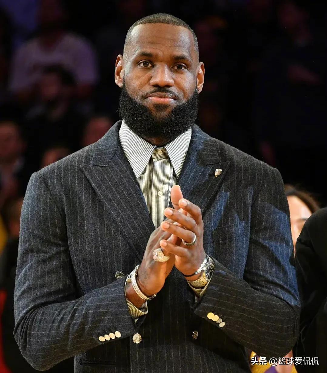 詹姆斯年收入8亿人民币,詹姆斯2022总收入