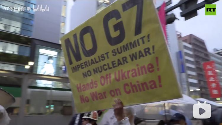 *鱼岛钓**属于中国!这群戴白头盔的日本人,为何会喊出这种口号?