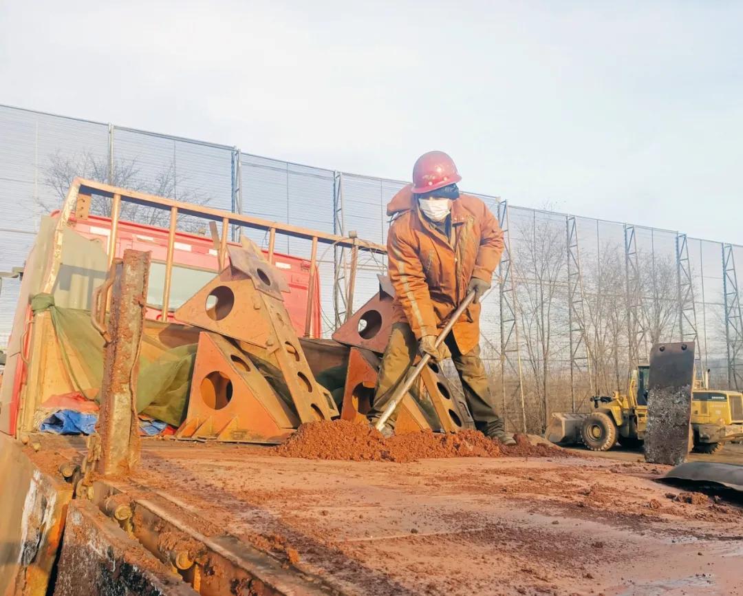 这群鞍钢人，让寒冬有暖意