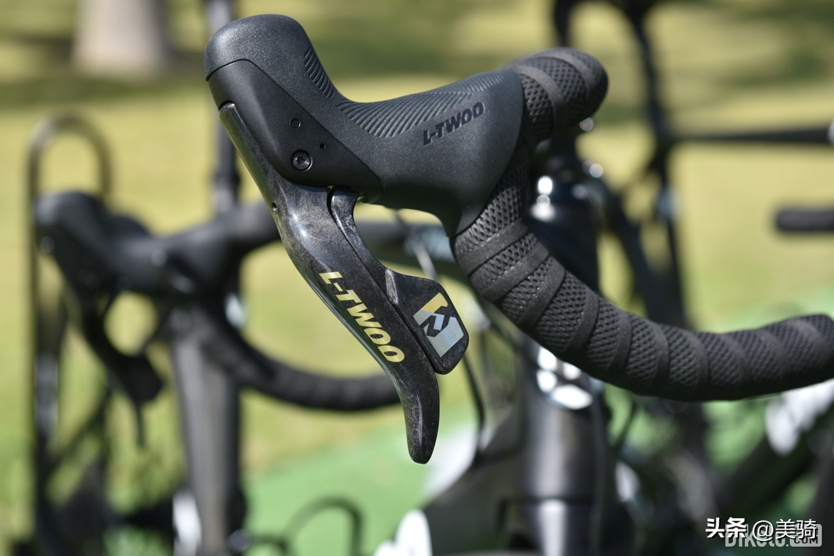 java全碳纤维油压碟刹改装,公路车碟刹电子变速套件推荐