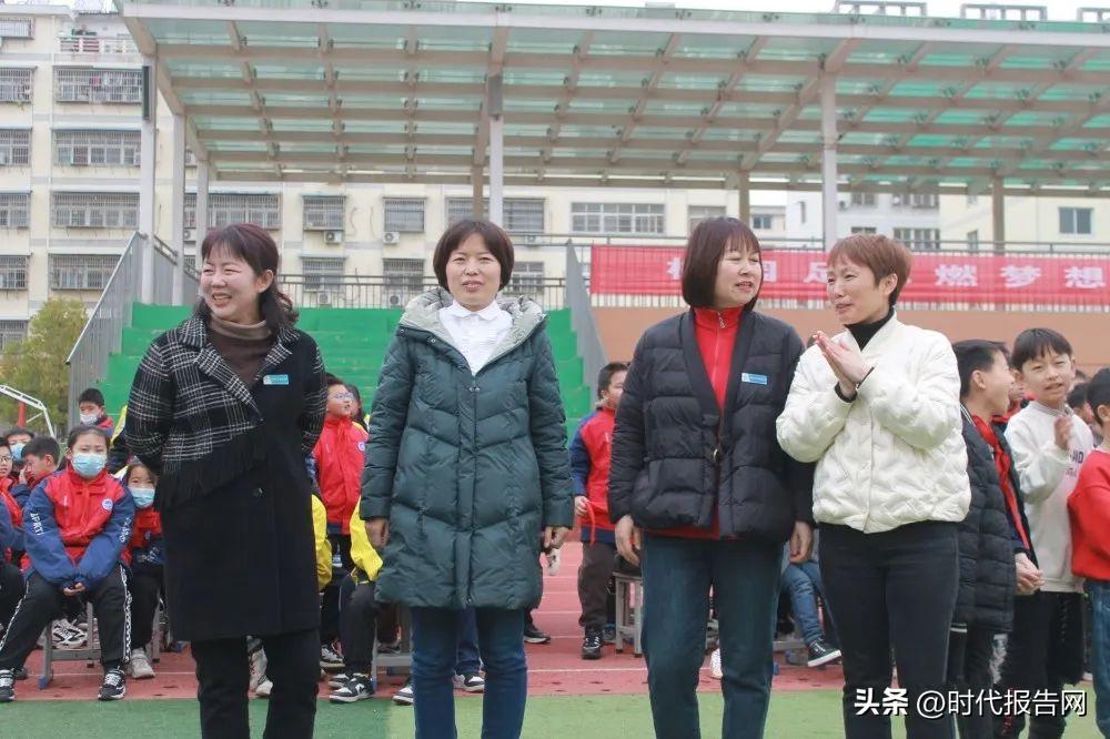 校园足球活力飞扬,校园足球童心飞扬