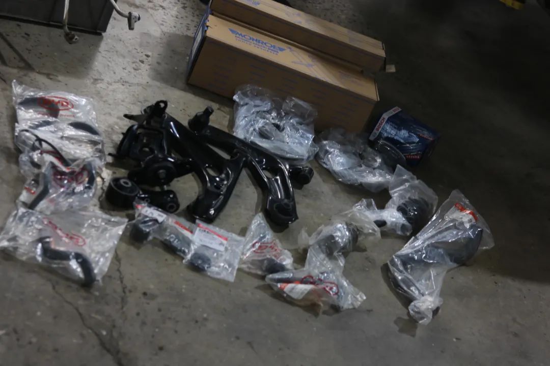 2010款比亚迪f0翻新案例,比亚迪f0全车翻新喷漆多少钱