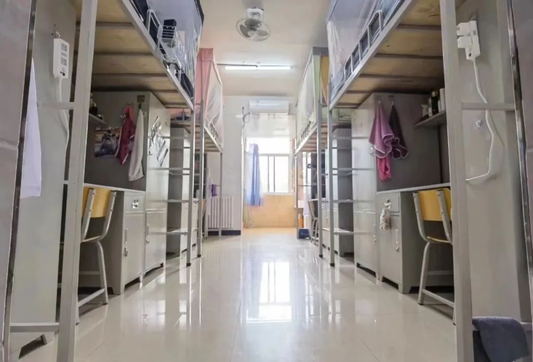 医专住宿,医专的寝室
