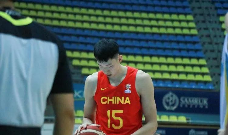 中国男篮vs日本男篮胡金秋集锦,篮球直播中国男篮曾凡博