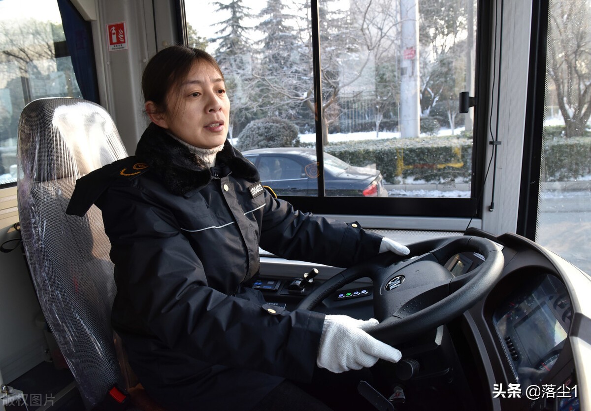 这才是东北女人该有的样子,东北女人是什么样子