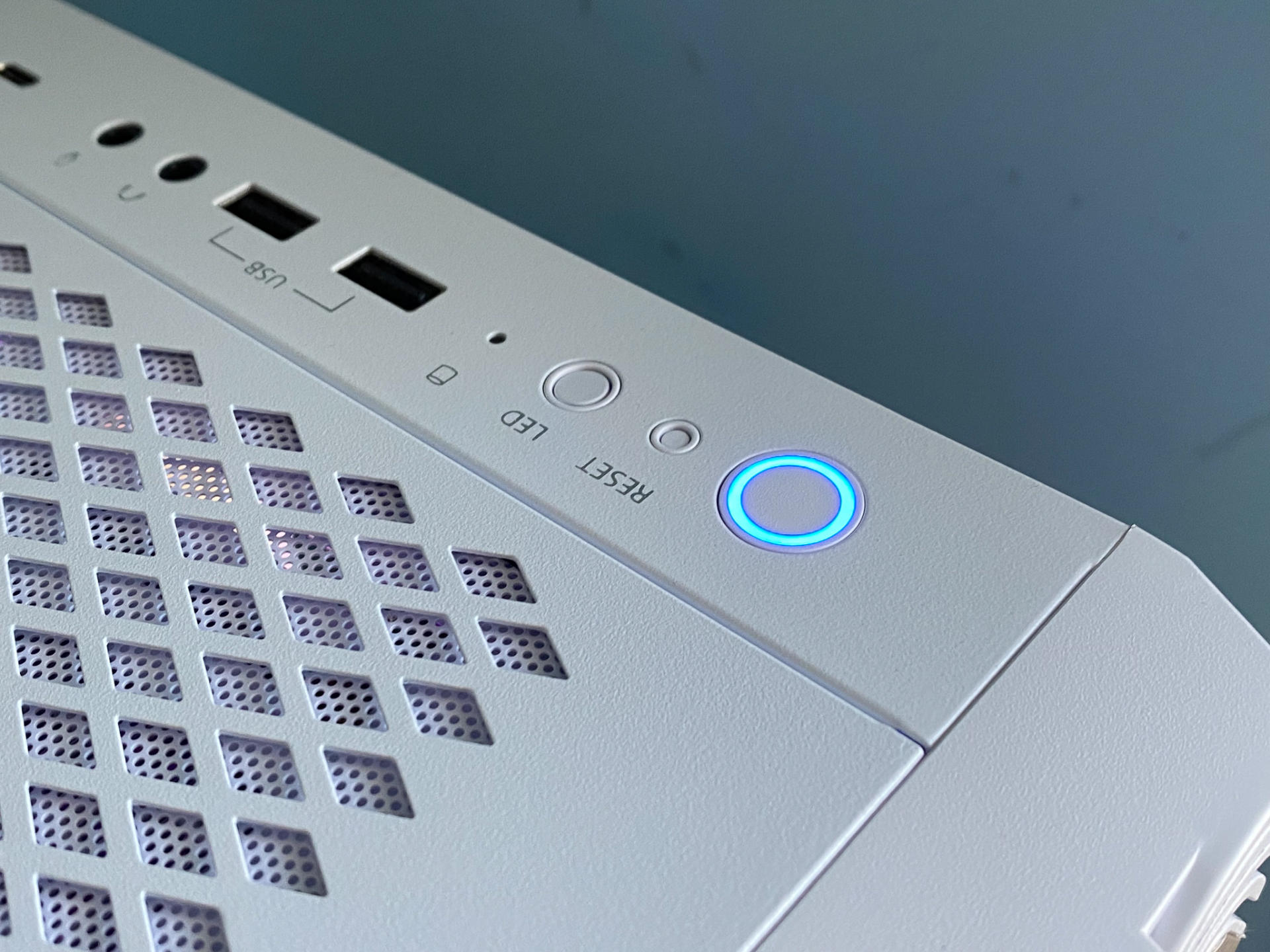 鑹炬箖g3鐢佃剳缁勮,鑹炬箖鐢电珵g3鏈虹