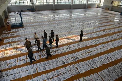 美术艺考生奔赴考场视频,美术艺考要注意的哪些事