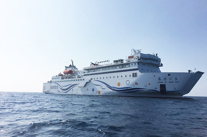 去西沙群岛坐哪个邮轮比较好,长乐公主邮轮和南海邮轮哪个更好