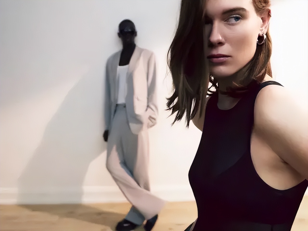 “中国版优衣库”濒临退市，3年亏损70亿！快时尚到底怎么了？