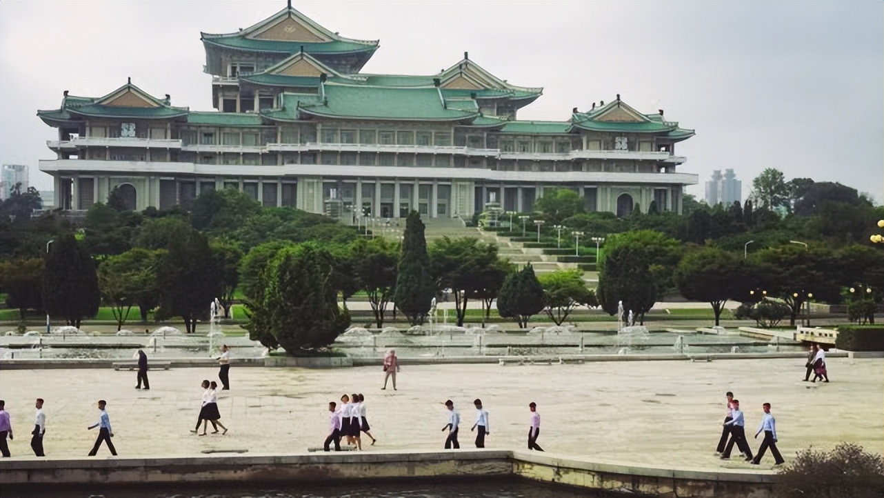 八十年代朝鲜经济是个什么状况,朝鲜花钱