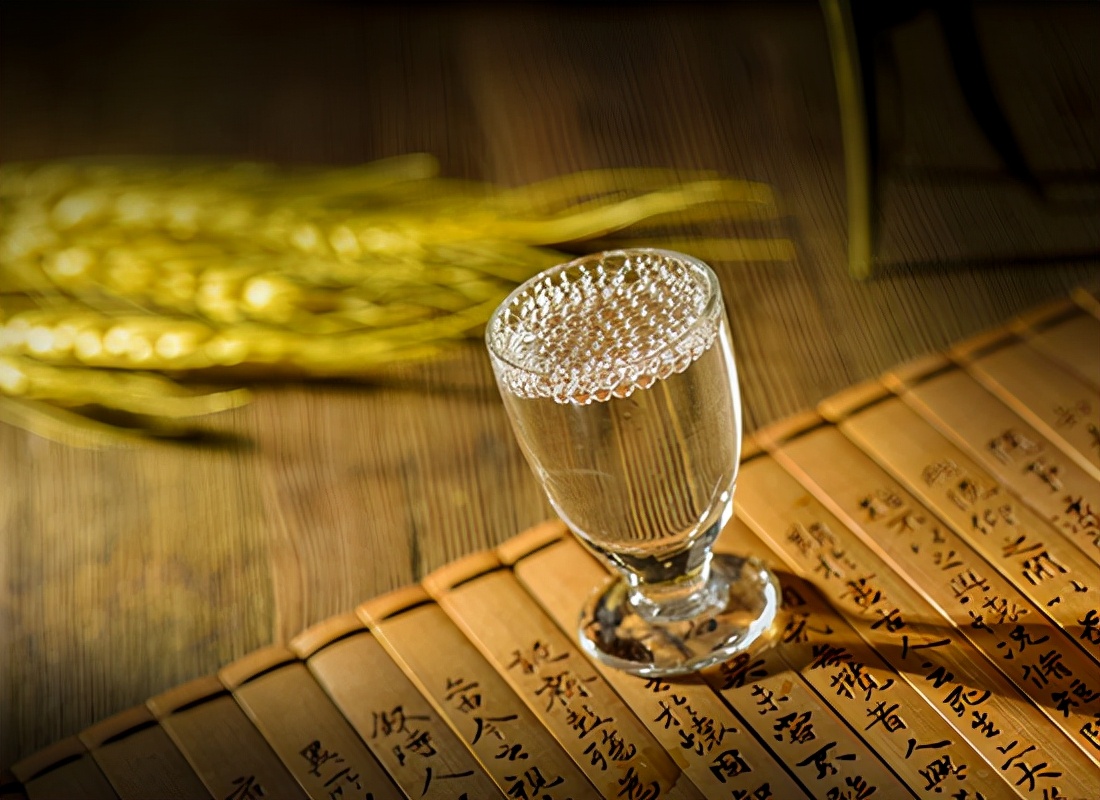 白酒代理商和经销商的区别,白酒经销商和代理商区别