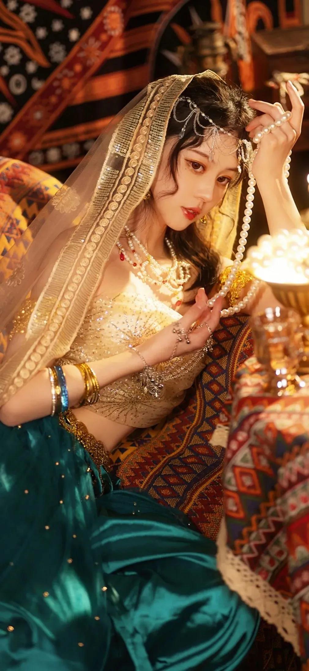 美女锁屏壁纸和桌面壁纸一套,抖音壁纸最近很火的美女壁纸原图