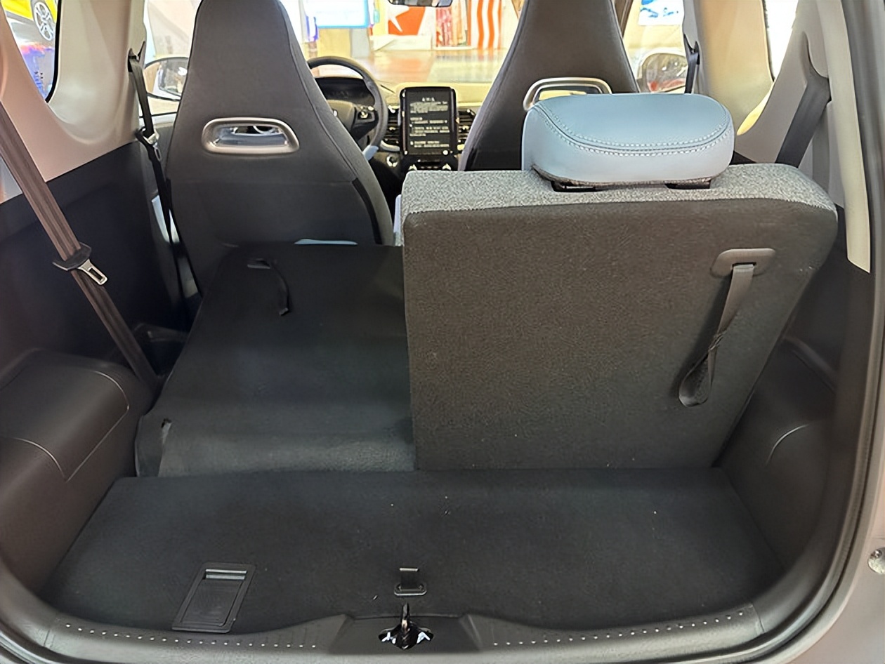 奇瑞小蚂蚁301真爱版plus,奇瑞小蚂蚁301公里半糖版评测