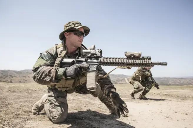 柯尔特m4a1卡宾枪标准,柯尔特公司m416系列卡宾枪